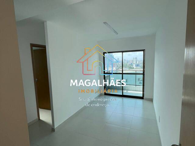 Apartamento Usado para Venda em Recife - 2