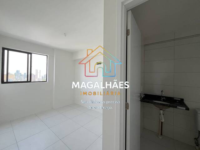 Apartamento Usado para Venda em Recife - 5