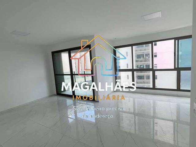 Apartamento Usado para Venda em Recife - 2
