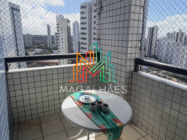 Apartamento Usado para Venda em Recife - 2